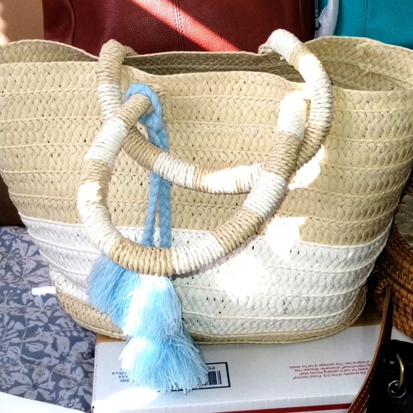 Altru Handbags - Altru straw bag